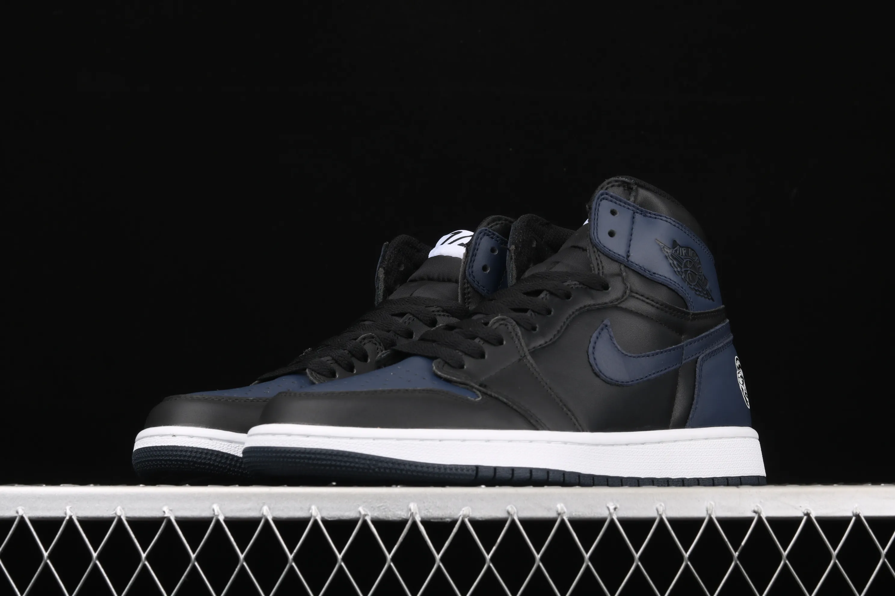 All categories Air Jordan Jordan series basketball shoes Air Jordan 1 High Air Jordan 1 Retro High OG Spizike Fort Greene AJ1 Joe 1 Spike Lee 705588-550